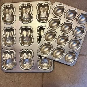 4 Different baking pans, VALENTINES , EASTER AND NUMBER AND LETTER PAN